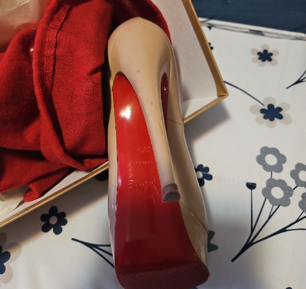 Christian Louboutin Blush Peep Toe Heels - Picture 8 of 11